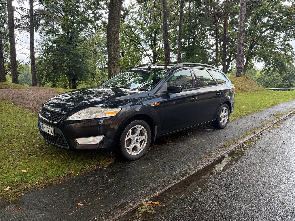Ford Mondeo Kombi 2.0 TDCi Trend / V-hjul / Drag / Nybesiktigad 