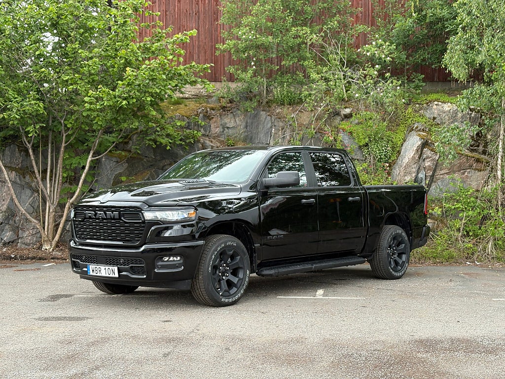 Dodge RAM 1500 Tradesman * NY BIL, MOMS, 4.99% Ränta!