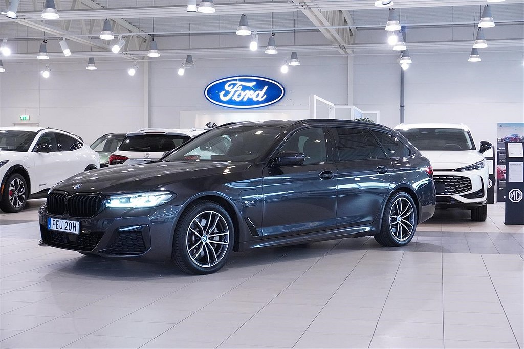 BMW 530e xDrive Touring M Sport Innovation DAP Drag HUD