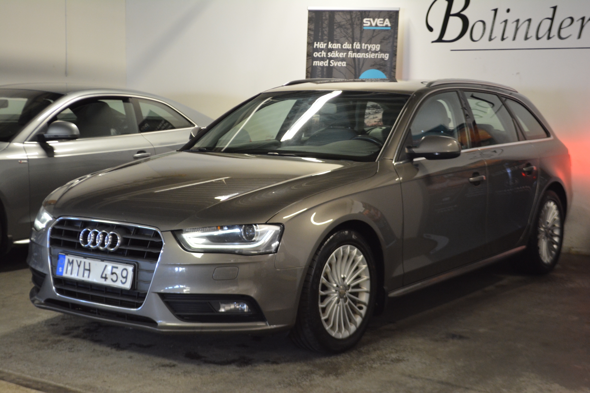 Audi A4 2013, bild 3/43