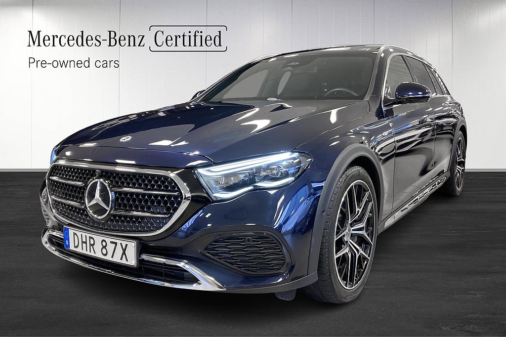 Mercedes-Benz E 300 d e 4MATIC All-Terrain Pano Drag Burmester