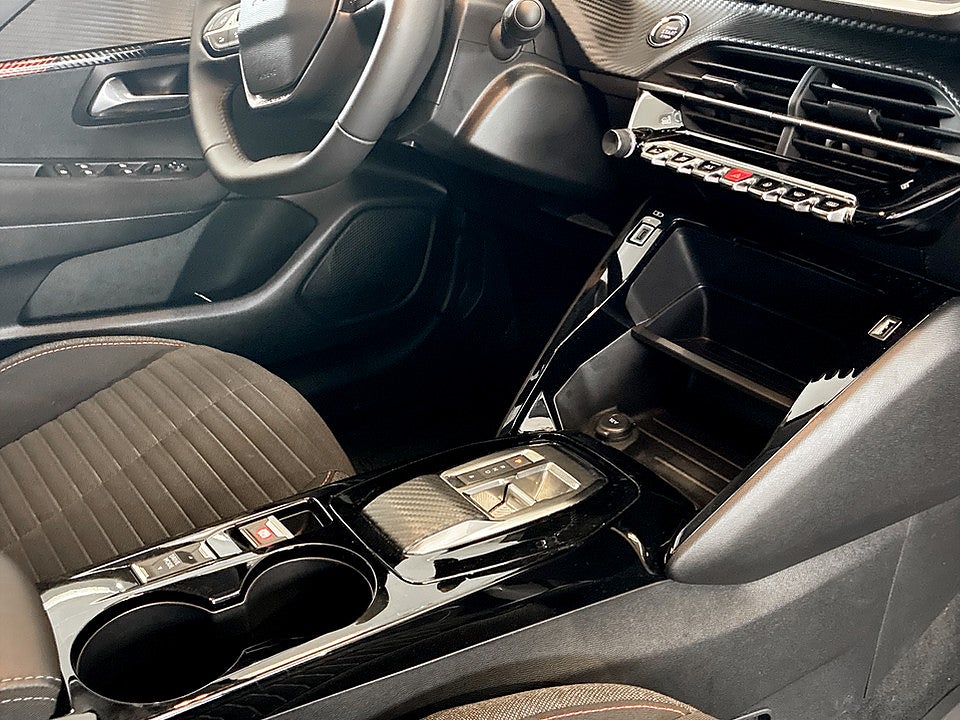 Bild på Peugeot E-208 Active 50kWh 136hk Aut CARPLAY BACKSENSORER