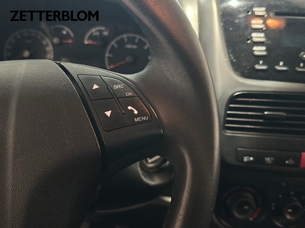 Transportbil - Skåp Opel Combo 16 av 16