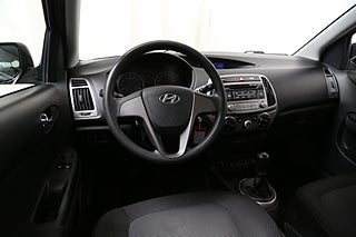 Halvkombi Hyundai i20 11 av 21