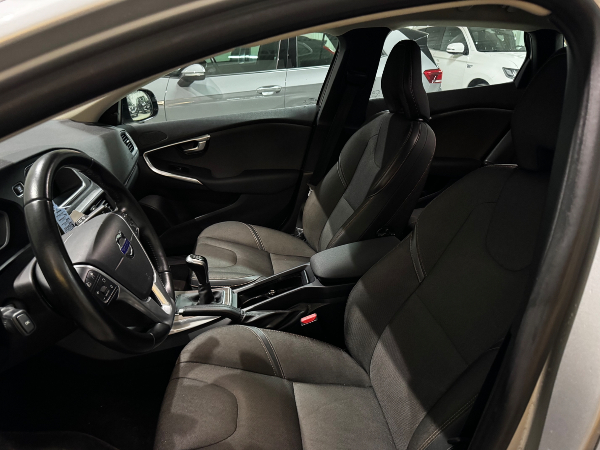 Volvo V40 Cross Country 2016, bild 3/51
