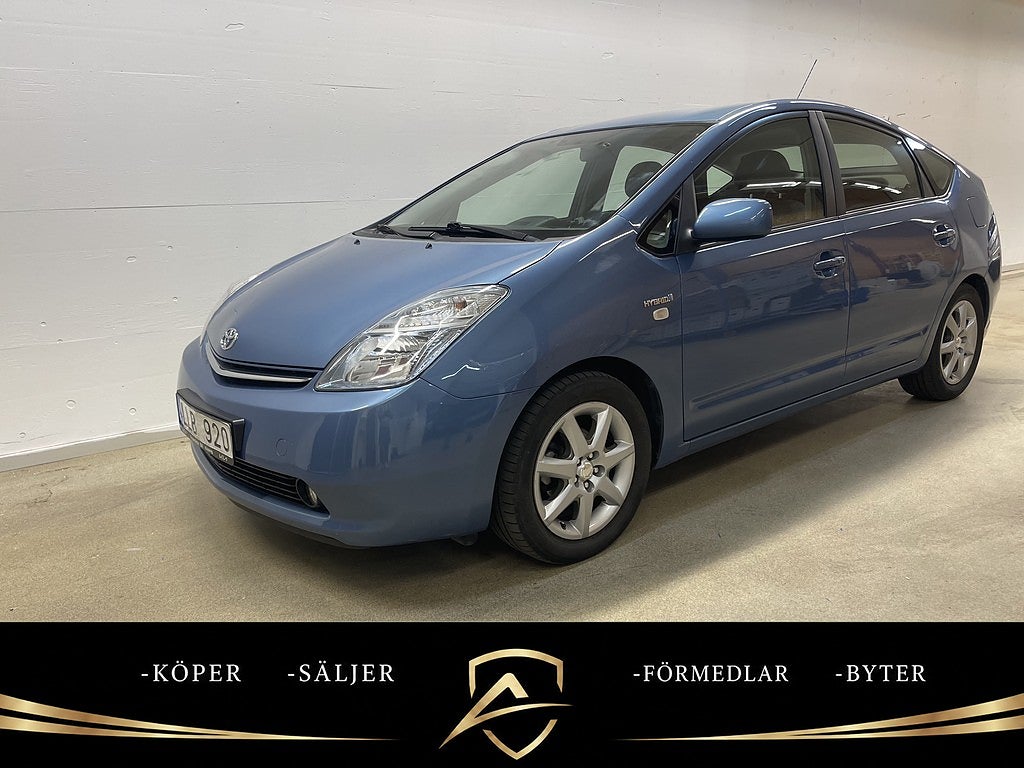 Toyota Prius 1.5 VVT-i + 3CM CVT Nyservad Nybesiktad Årsskatt 360kr