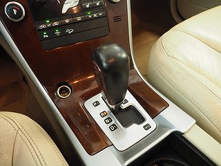 SUV Volvo XC60 17 av 21