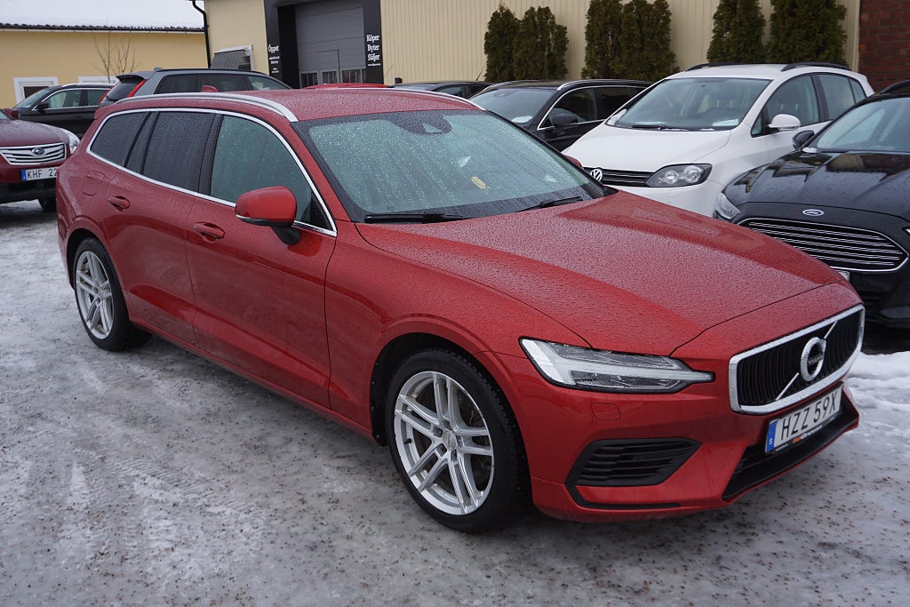 Volvo V60 Recharge T6 AWD Aut Momentum Drag
