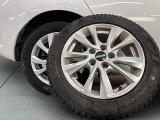 Toyota Auris Hybrid e-CVT Active Vinterhjul/Backkamera/BT