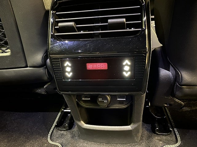 Bild på Peugeot 5008 GT HYBRID 136hk AUT - 7-SITS, ALCANTARA