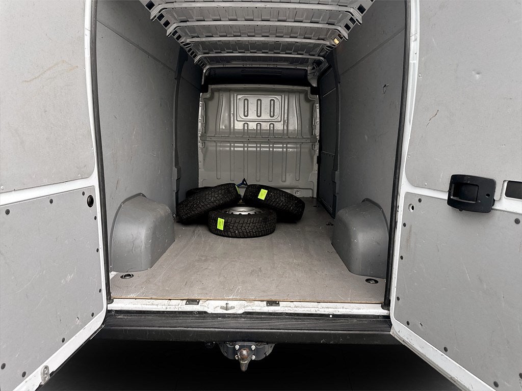 Bild på Peugeot Boxer PRO+ 2.2 BHDi 140hk L3H2 - DRAG,B-KAMERA