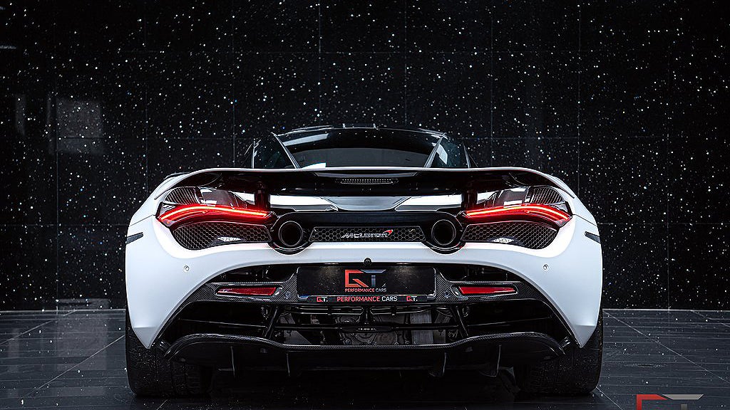 McLaren 720S har en V8-motor på 720 hästkrafter och 770 Nm. 