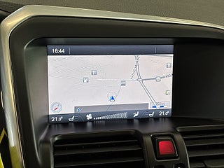 Volvo XC60 D4 AWD Aut Momentum S&V/Drag/Pano/Dvärm/Skinn/Krem bytt – bild 15