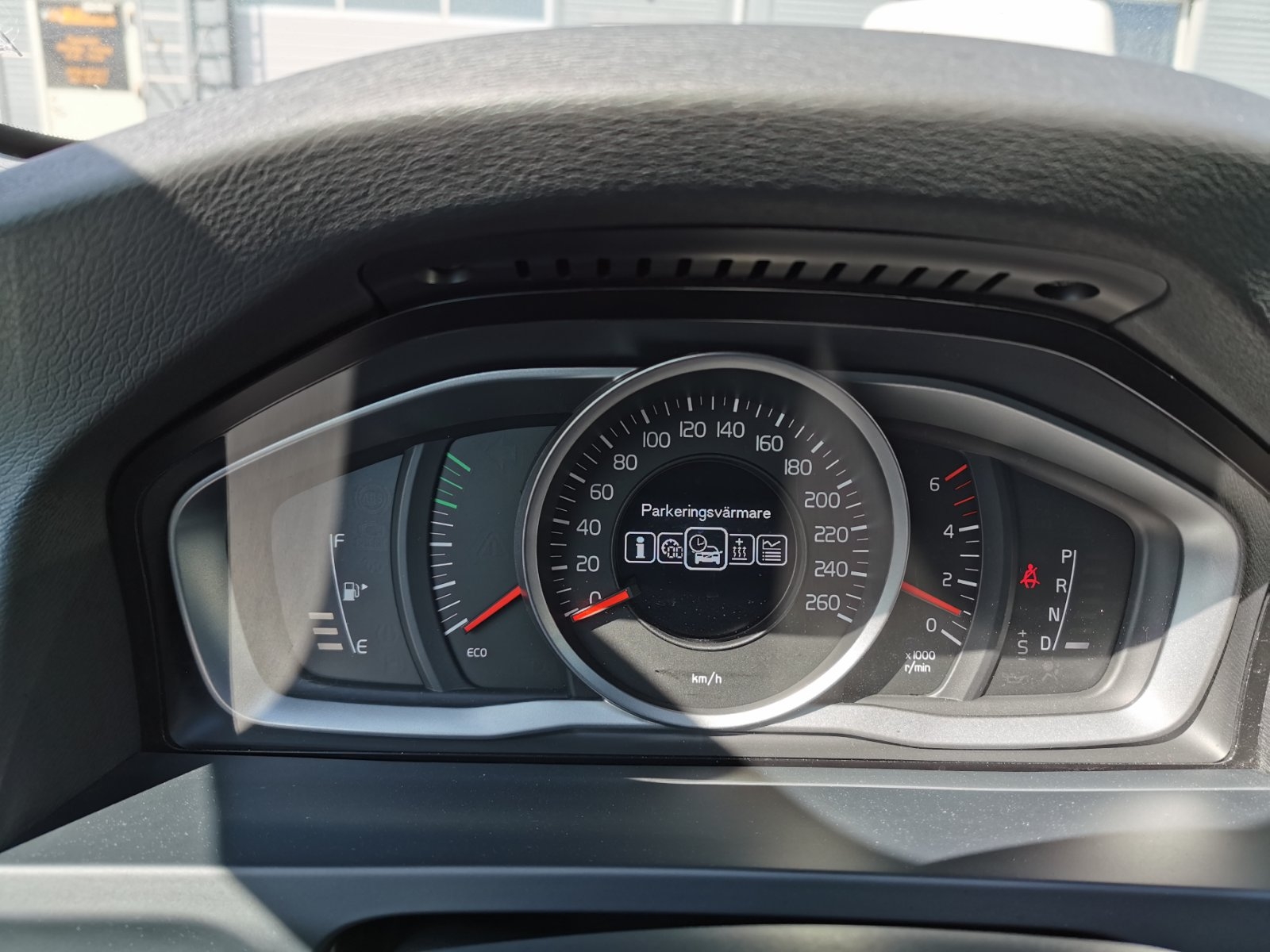 Volvo V40 2017, bild 7/48