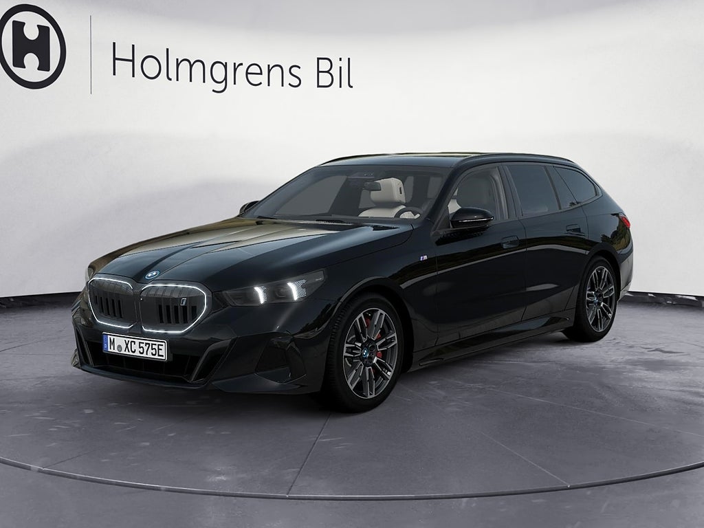BMW i5 xDrive40 Touring 4,45% ränta M Sport Business Launch Ed Drag DA 