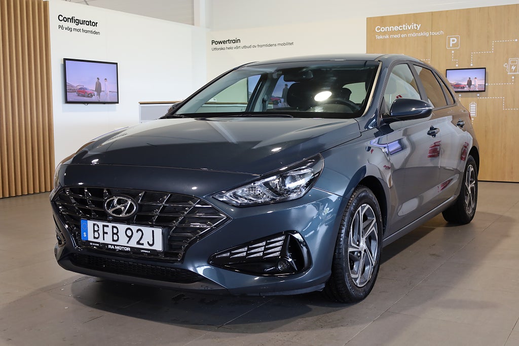 Hyundai i30 1.0 T-GDI DCT MHEV Essential Kamera Rattvärme Leasbar