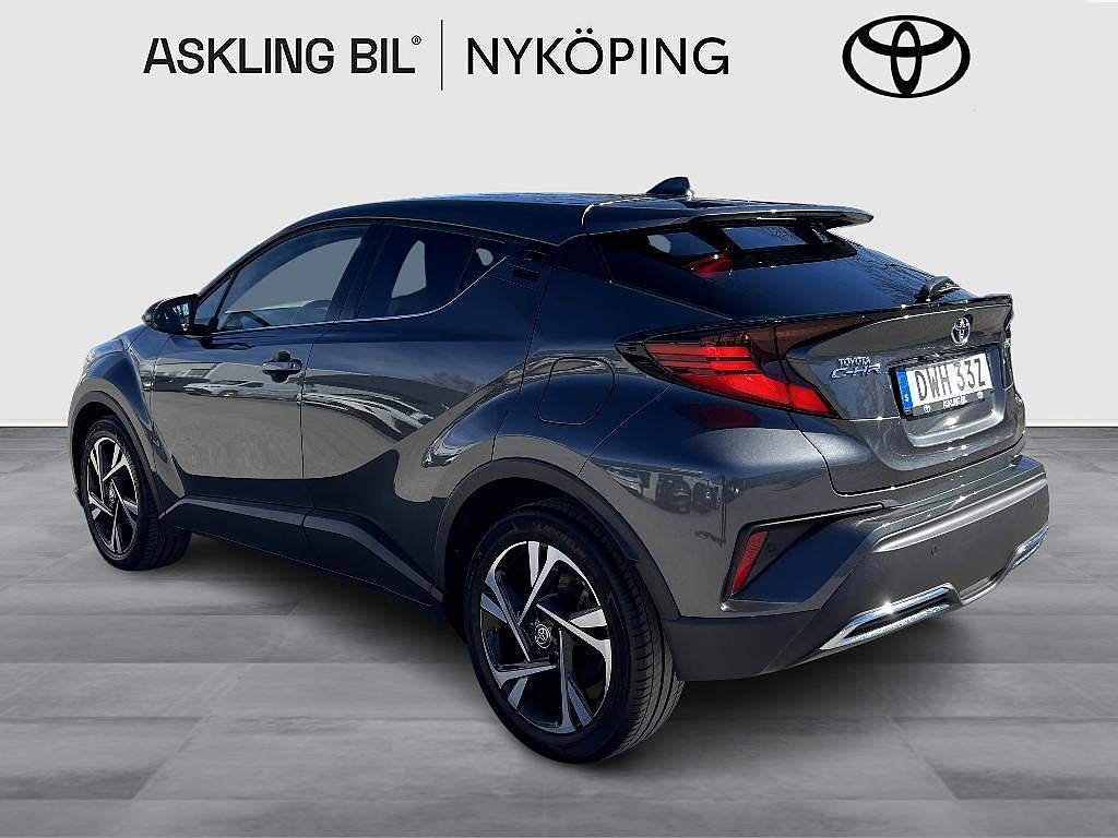 Toyota C-HR 2023 - miniatyr 3