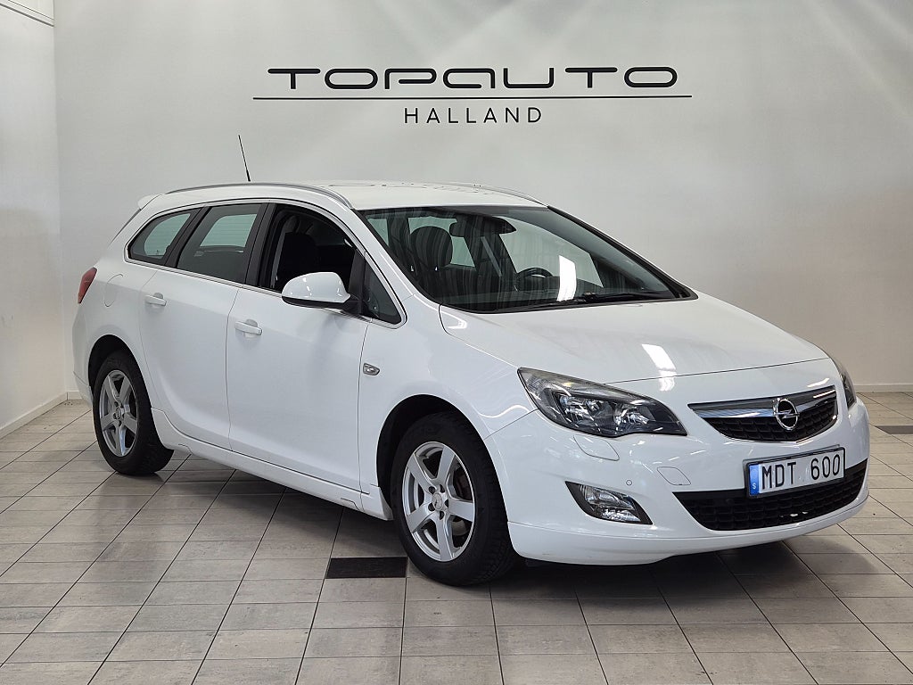 Opel Astra Sports Tourer 1.4 Turbo |Dragkrok|Lågmilad|1-Brukare