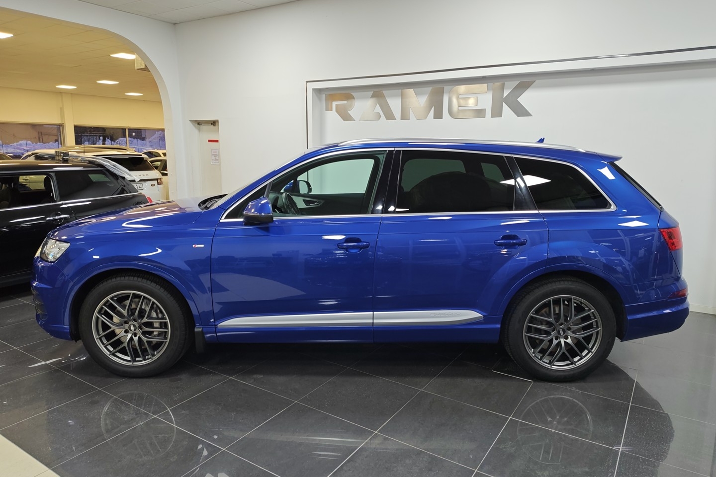Audi Q7 3.0 TDI V6 quattro S Line 2016, bild 2/32