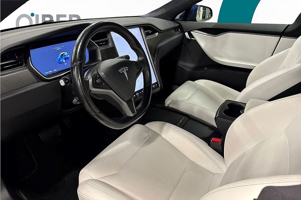 Tesla Model S 100D, Autopilot, luftfjädring, Vit läder, fr 2,95%