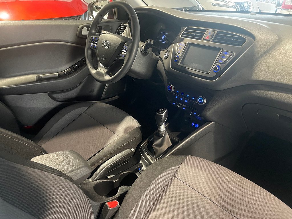 Hyundai i20 1.0 T-GDI blue Premium | KAMERA | Låga mil 2020