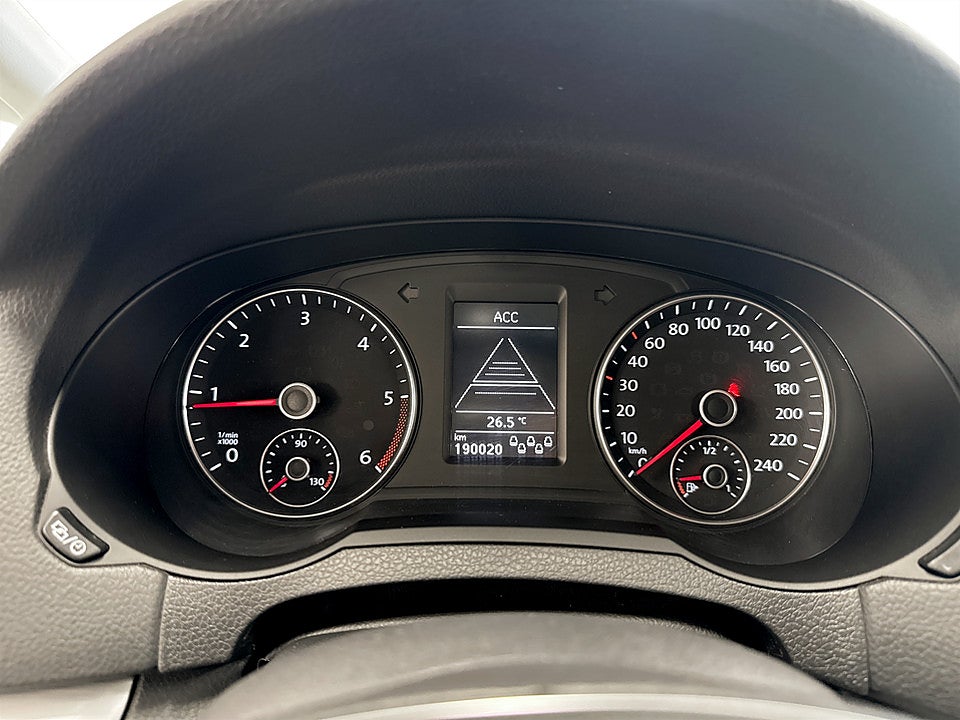 Bild på Volkswagen Sharan Base 2.0 TDi 150hk AWD 7-SITS PANO B-KAMERA