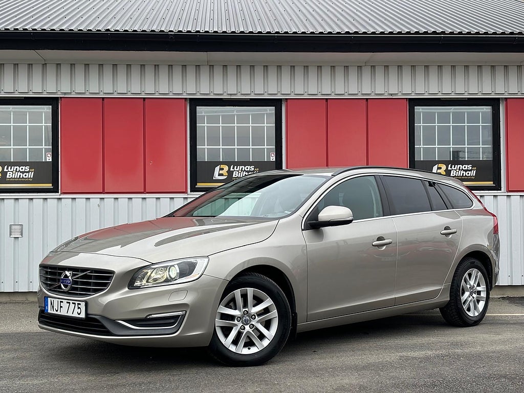 Volvo V60 D3 Geartronic Momentum Euro 5/Ny Bes/Ny Ser/3 Ägare
