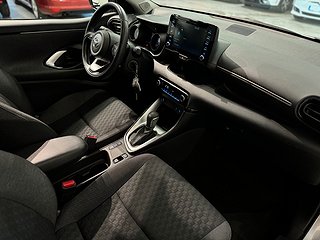 Toyota Yaris Hybrid CVT Bluetooth Kamera Kamkedja S/V-hjul