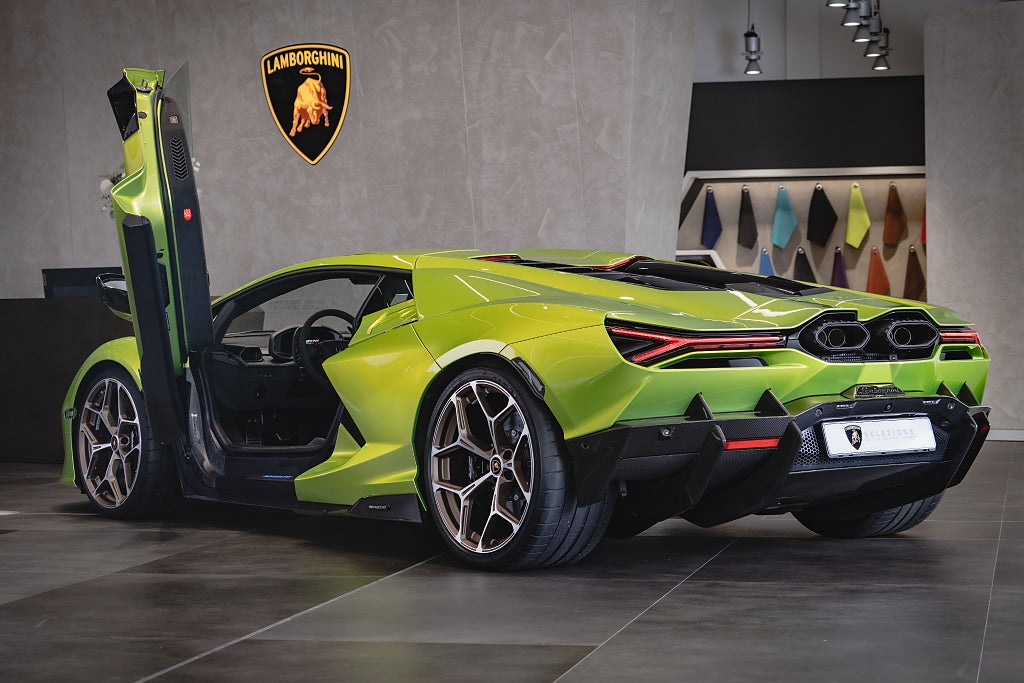 Gallery image 4 of 19