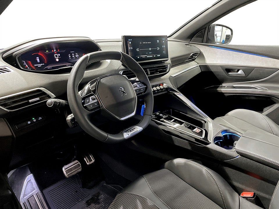 Bild på Peugeot 5008 GT 1.2 PT 130hk Aut 7-SITS B-KAMERA