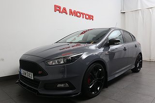 Halvkombi Ford Focus