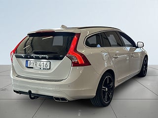 Volvo V60 D4 AWD Momentum Business S&Vhjul/Drag/Dvärm/AdaptivFart – bild 6