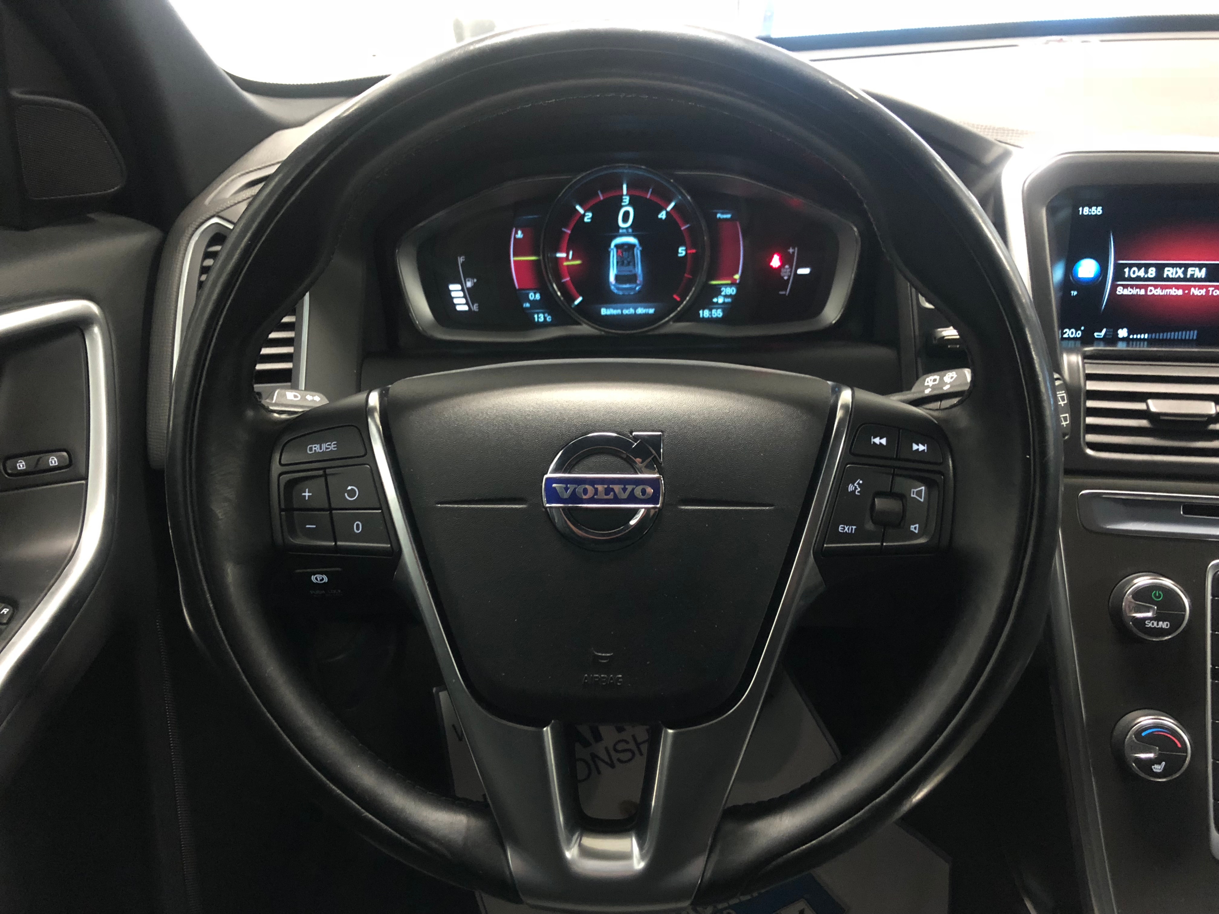 Volvo XC60 D4 / Momentum / 181hk / 2014 2014, bild 6/42