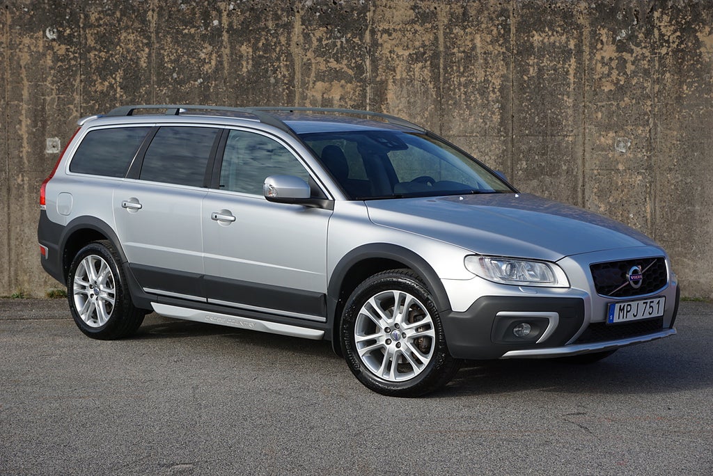 Volvo XC70 D4 AWD Classic Summum Keyless Adaptiv-Fart Drag SE UTR