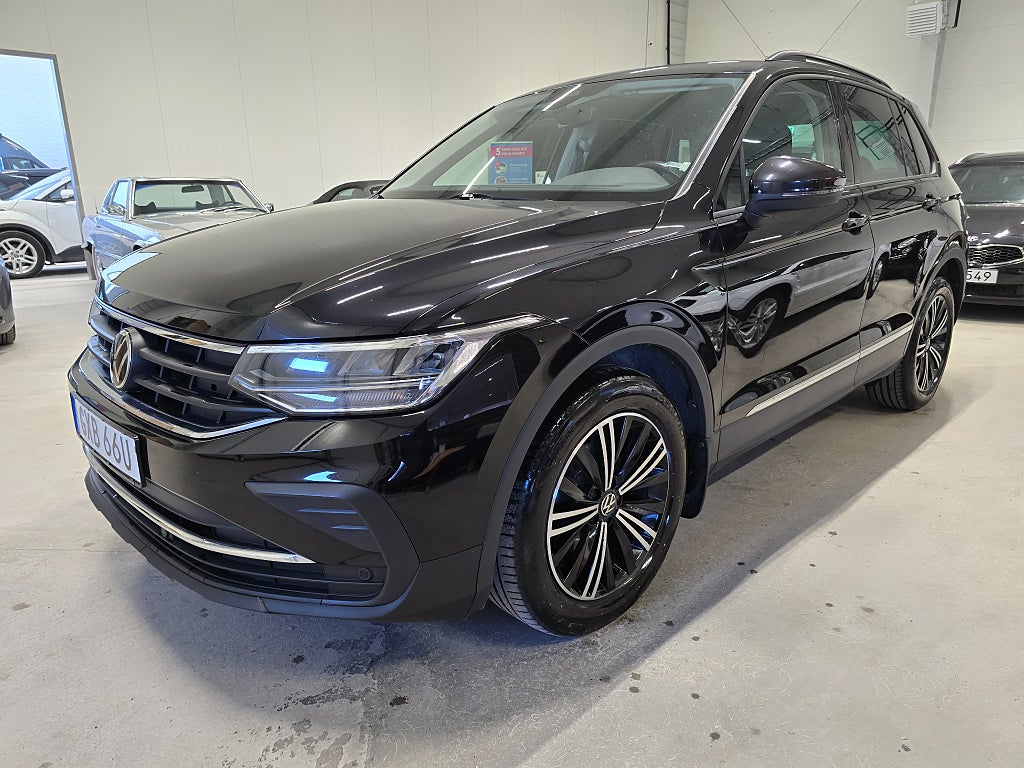 Volkswagen Tiguan 1.5 TSI ACT OPF Base *Automat *Backkamera *Dragkrok