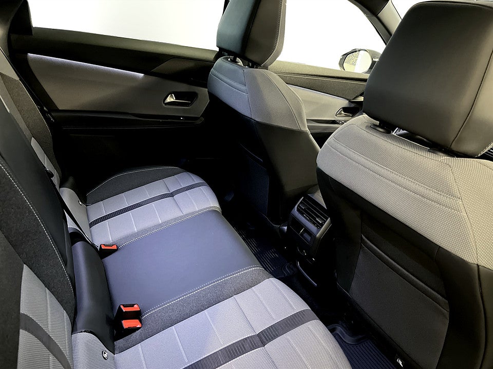 Bild på Opel Grandland GS Hybrid 1.2 Turbo 145hk Aut B-KAMERA NAVI