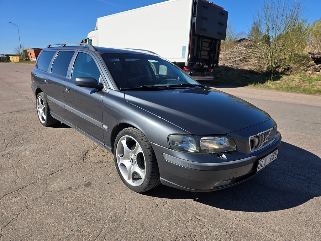 Volvo V70 2.4 Business 170 hk/Kamremsbytt/Nyservad