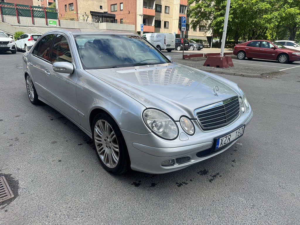 Mercedes-Benz E 200 Kompressor 5G-Tronic Classic, Sport Euro 4