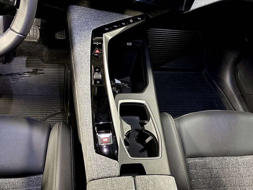 Bild på Peugeot 3008 Allure Hybrid 145hk Aut B-KAMERA CARPLAY