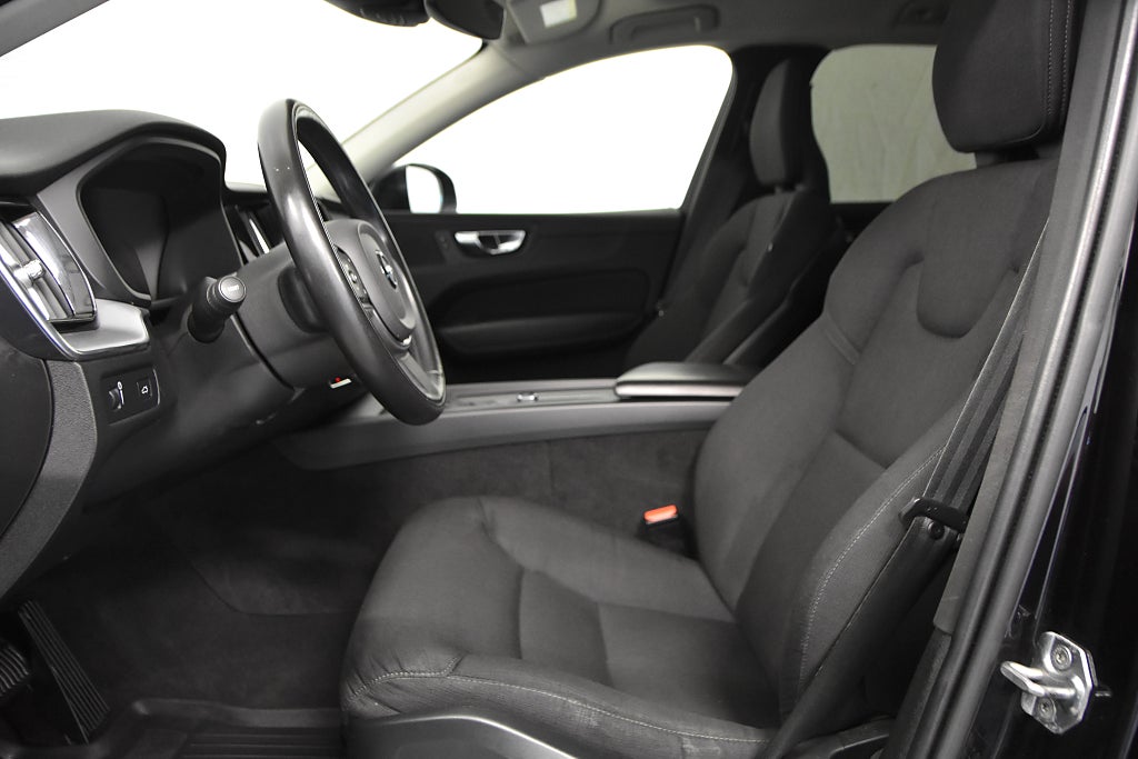 Volvo XC60 2020 - miniatyr 8