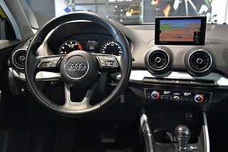 Kombi Audi Q2 8 av 17
