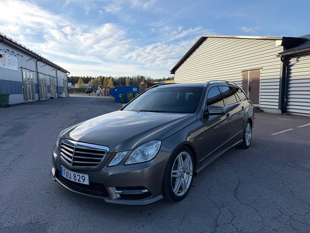 Mercedes-Benz E 220 T CDI BlueEFFICIENCY 7G-Tronic Plus Avantgarde AMG