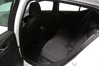 Halvkombi Opel Astra 10 av 24