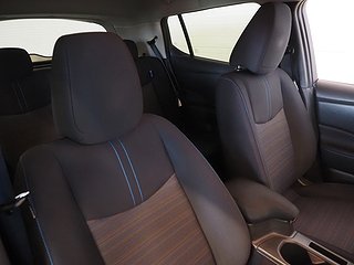 Halvkombi Nissan Leaf 11 av 22