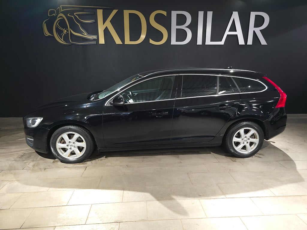 Volvo V60 II D3 Momentum Euro 5 136hk | Drag | Navi | Värmare