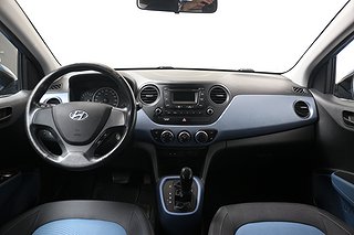 Halvkombi Hyundai i10 8 av 15