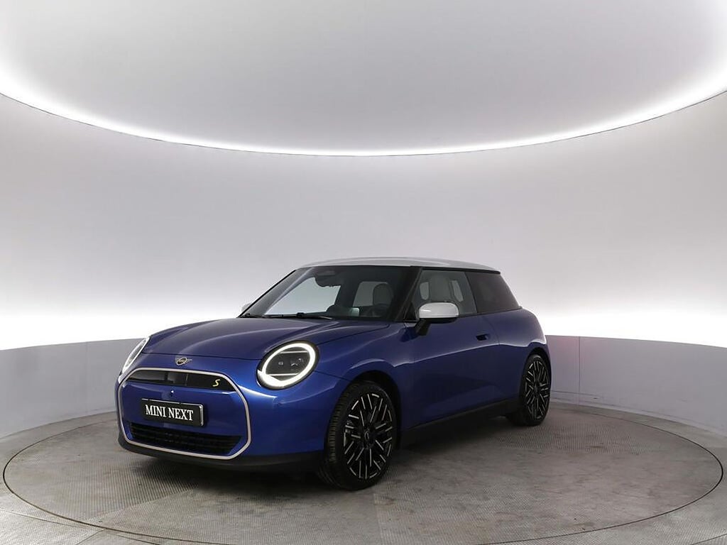 MINI Cooper SE Favoured Trim, Paket XL, V-hjul ingår!