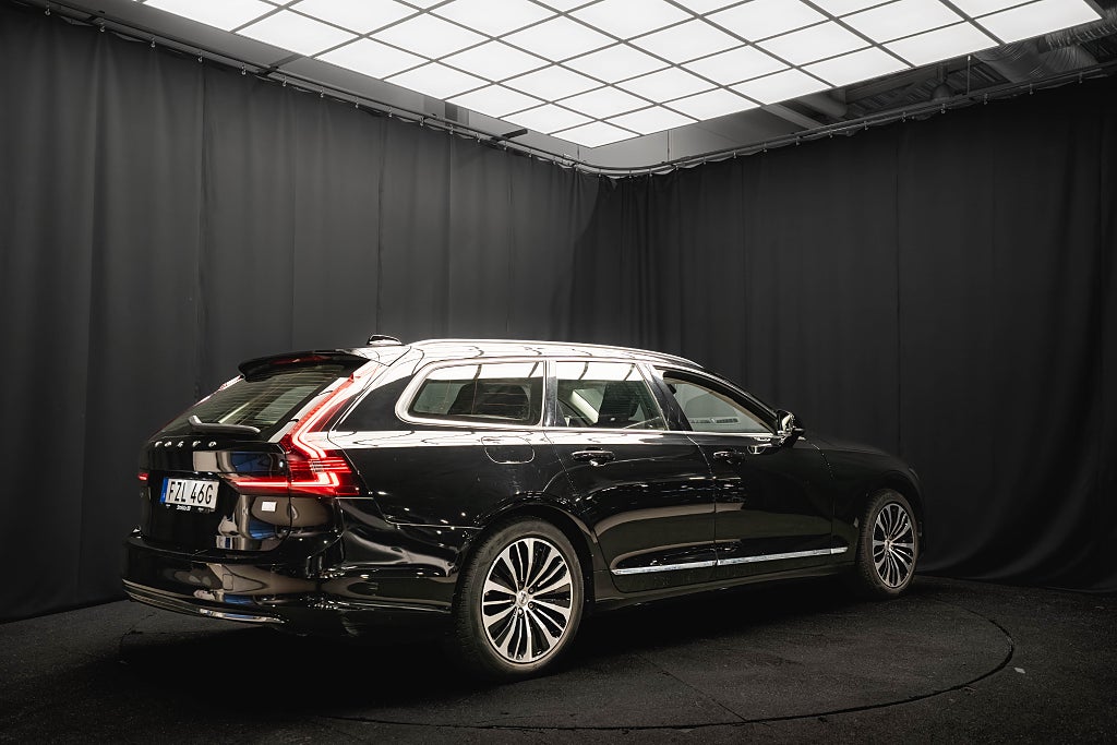 Volvo V90 Recharge T6 AWD DRAG 360° 99.4%SoH BLIS 1-ÄGARE MOMS
