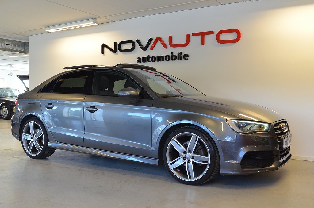 Audi A3 2.0 TDI Q Eyecatcher Panorama LED Alcantara 19"