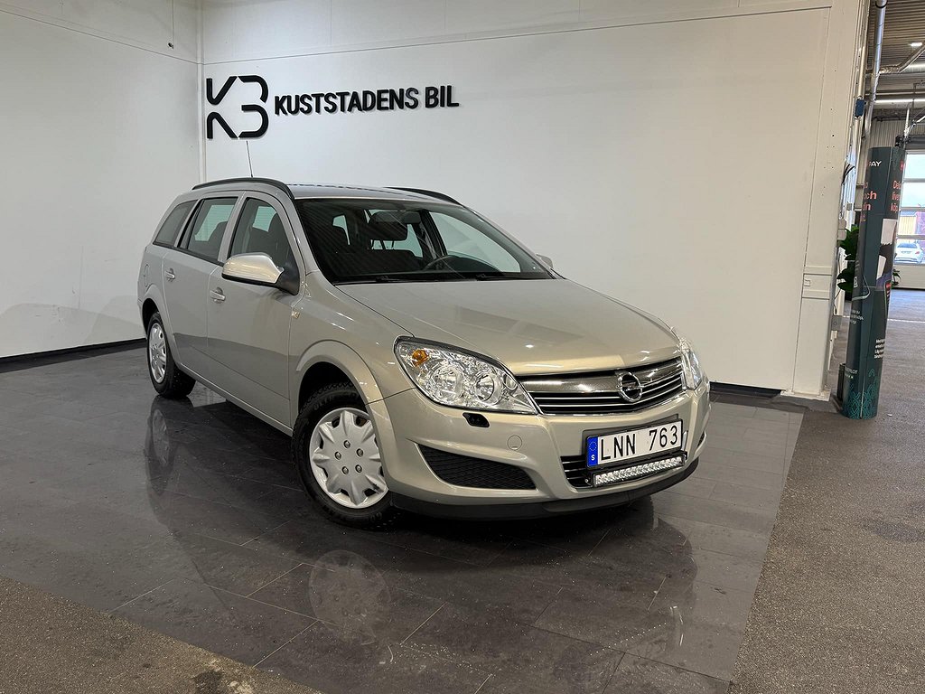 Opel Astra Caravan 1.6 Dragkrok SoV-däck Ledramp